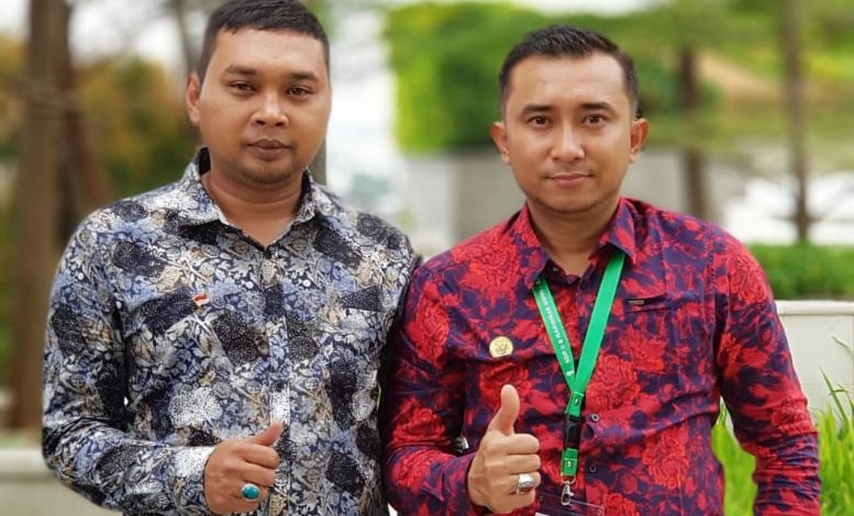 foto : Ketua Umum BPC HIPMI Singkawang, Afriza Rusandi (kanan) dan Sekretaris umum Ari Yudha (kiri)